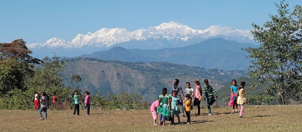 Children playing in Sri Lanka